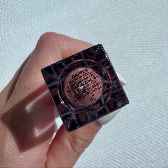 NWT Sigma Beauty Liquid Lipstick - Dapper - Picture 3 of 3